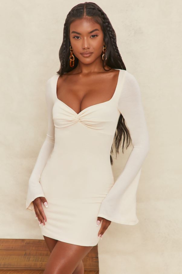 crème robe courte à manches évasées rêves les plus fous Z0R8H542 Oh Polly