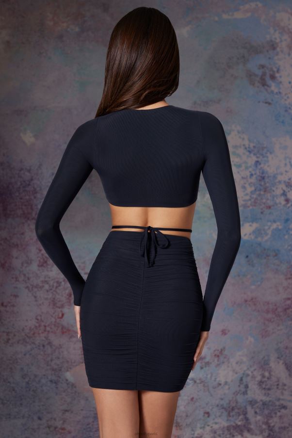 minuit Noir robe courte découpée à manches longues Briar Z0R8H130 Oh Polly